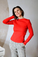 Tailliertes Longsleeve Selma mit U-Boot-Ausschnitt in Vorderansicht