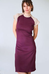 schmales Midikleid Pola mit kurzen Raglanärmeln in Bordeaux und Cappuccino