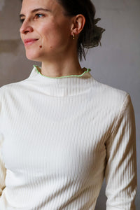 Longsleeve Suki mit Stehkragen