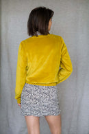 Rückansicht des Basic Pullovers Laurie