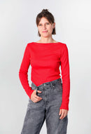 Tailliertes Langarmshirt mit U-Boot-Ausschnitt